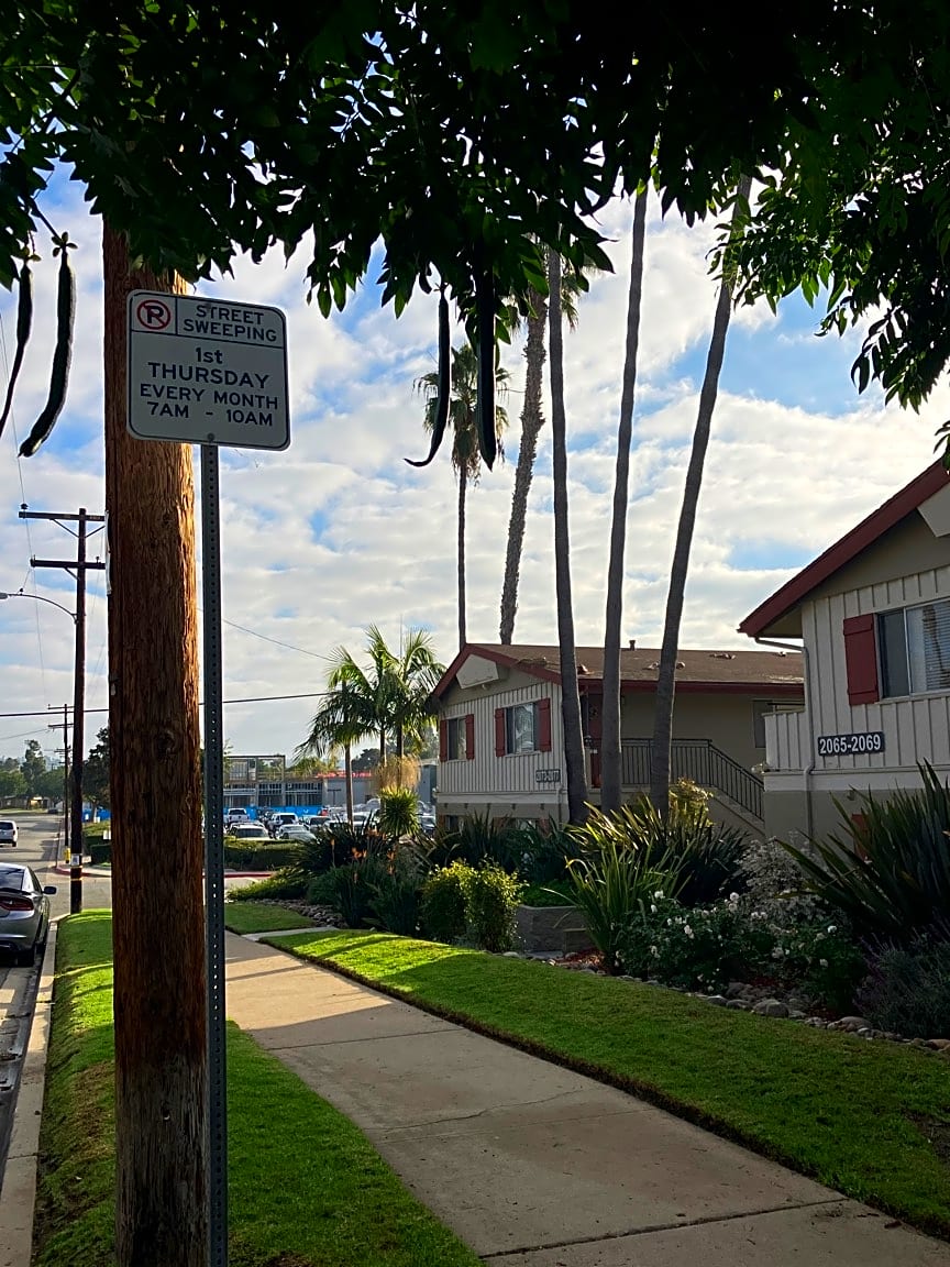 Street Sweeping Sign Meaning